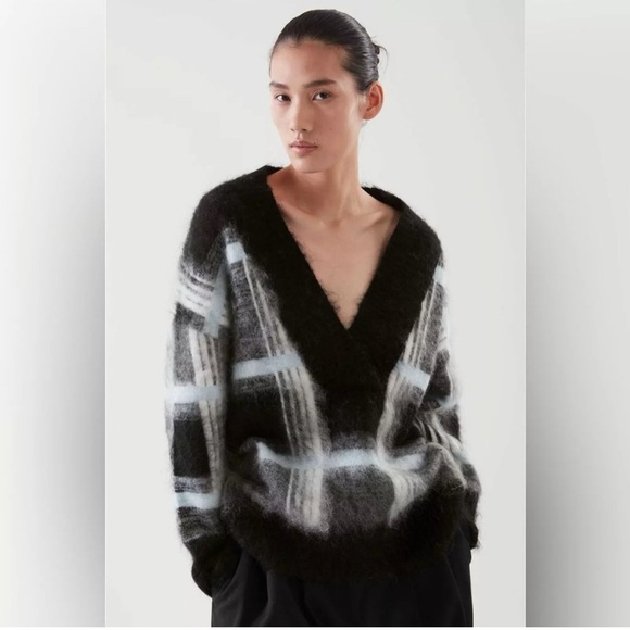 COS Mohair Wool Oversized Plaid Sweater XS V-Neck Slouchy Drop Shoulder Academia - Picture 5 of 16